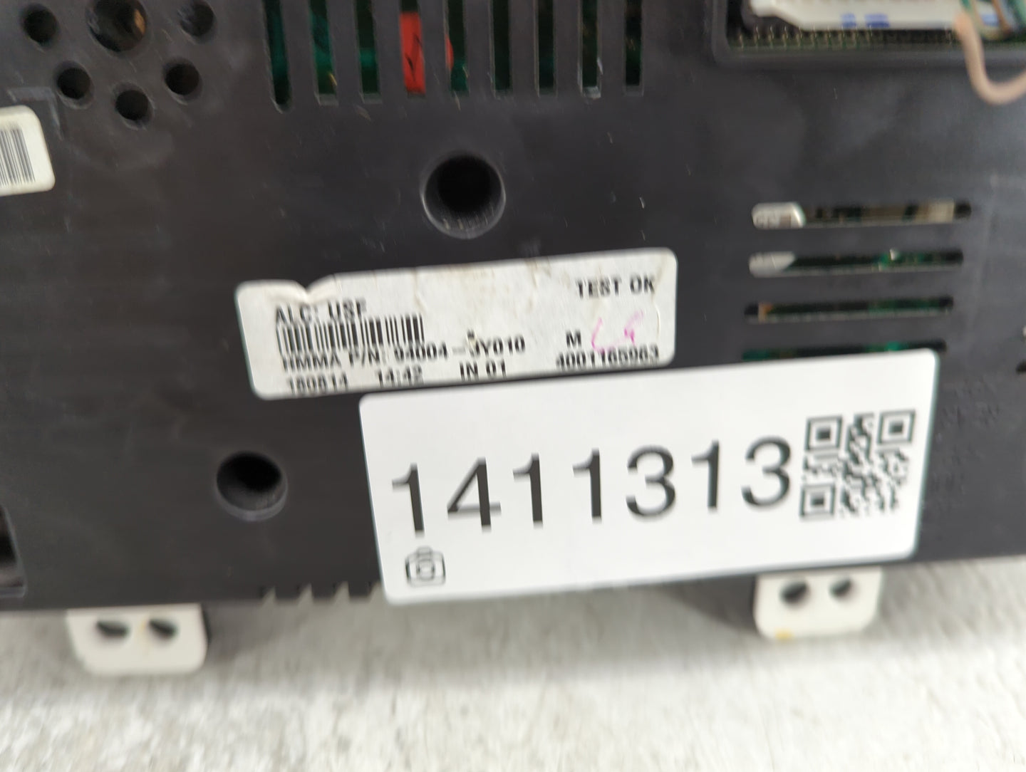 2014-2016 Hyundai Elantra Instrument Cluster Speedometer Gauges P/N:94004-3Y010 Fits Fits 2014 2015 2016 OEM Used Auto Parts