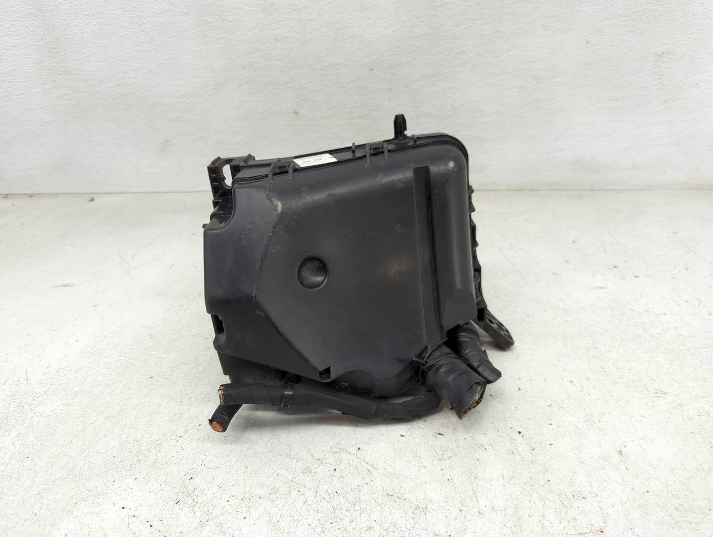 2014-2015 Hyundai Elantra Fusebox Fuse Box Panel Relay Module P/N:91950-A5712 18790-01316 Fits Fits 2014 2015 OEM Used Auto 