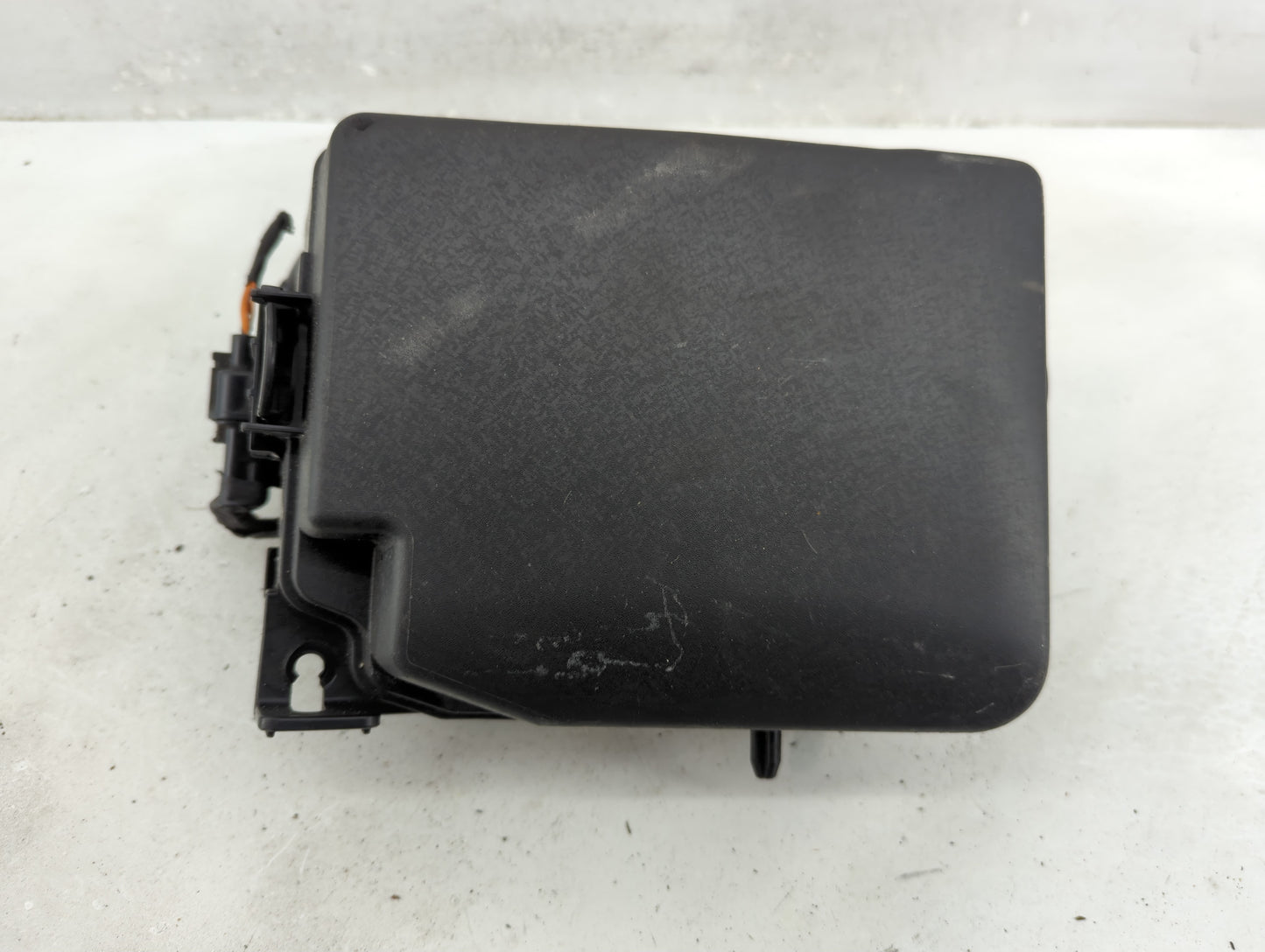 2014-2015 Hyundai Elantra Fusebox Fuse Box Panel Relay Module P/N:91951-3X110 Fits Fits 2014 2015 OEM Used Auto Parts - Oemu