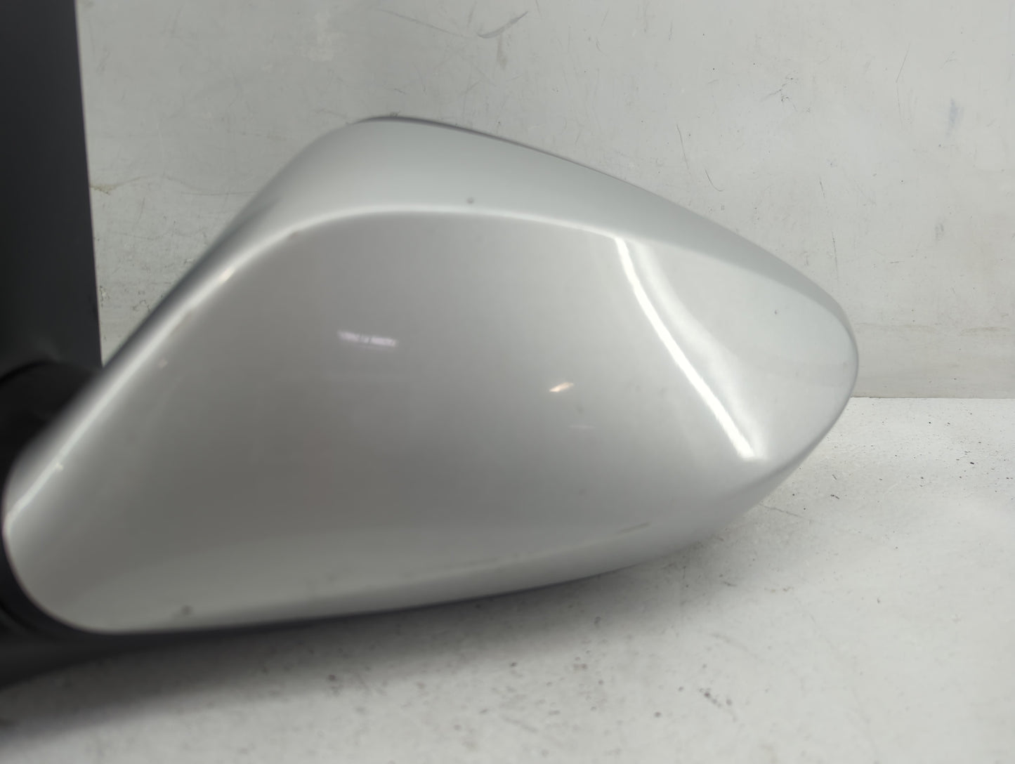 2011-2015 Hyundai Elantra Driver Side View Mirror - Left Door Mirror OEM Used - Oemusedautoparts1.com