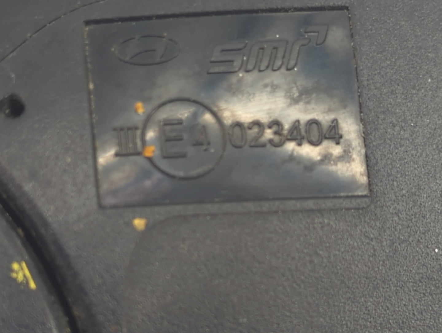 2015-2016 Hyundai Elantra Passenger Side View Mirror - Right Door Mirror OEM Used - Oemusedautoparts1.com