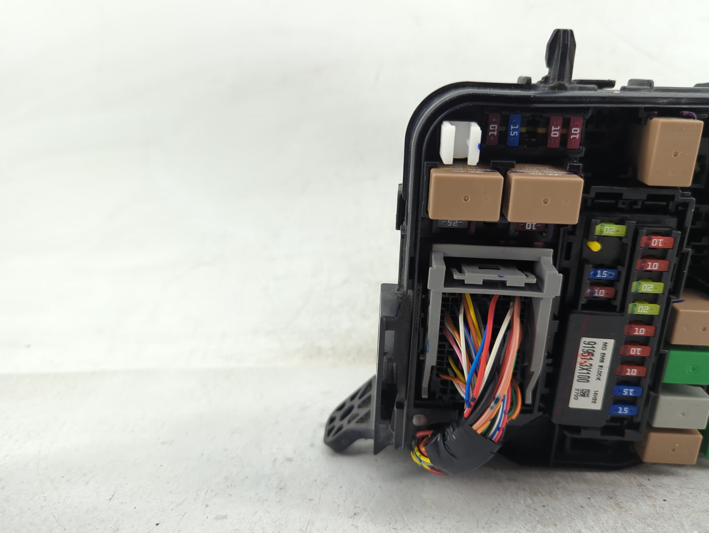 2014-2016 Hyundai Elantra Fusebox Fuse Box Panel Relay Module P/N:18790-01315 Fits Fits 2014 2015 2016 OEM Used Auto Parts -