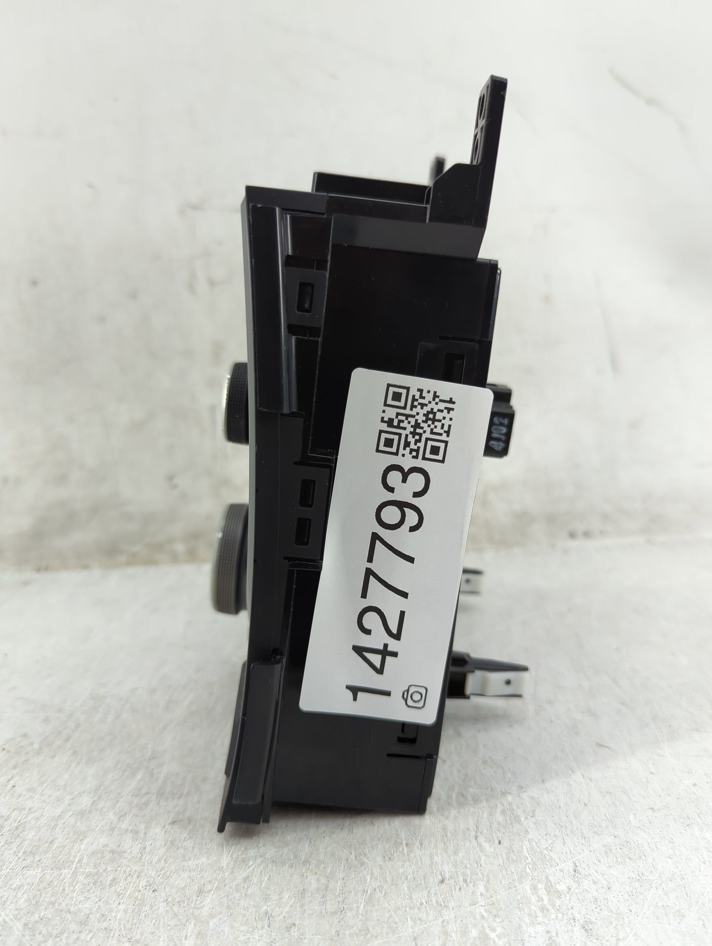 2014-2016 Hyundai Elantra Climate Control Module Temperature AC/Heater Replacement P/N:97250-3XCC0 Fits Fits 2014 2015 2016 