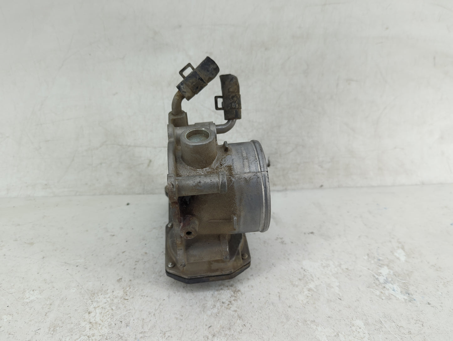 2011-2020 Hyundai Elantra Throttle Body P/N:35100-2E000 Fits Fits 2011 2012 2013 2014 2015 2016 2017 2018 2019 2020 2021 OEM