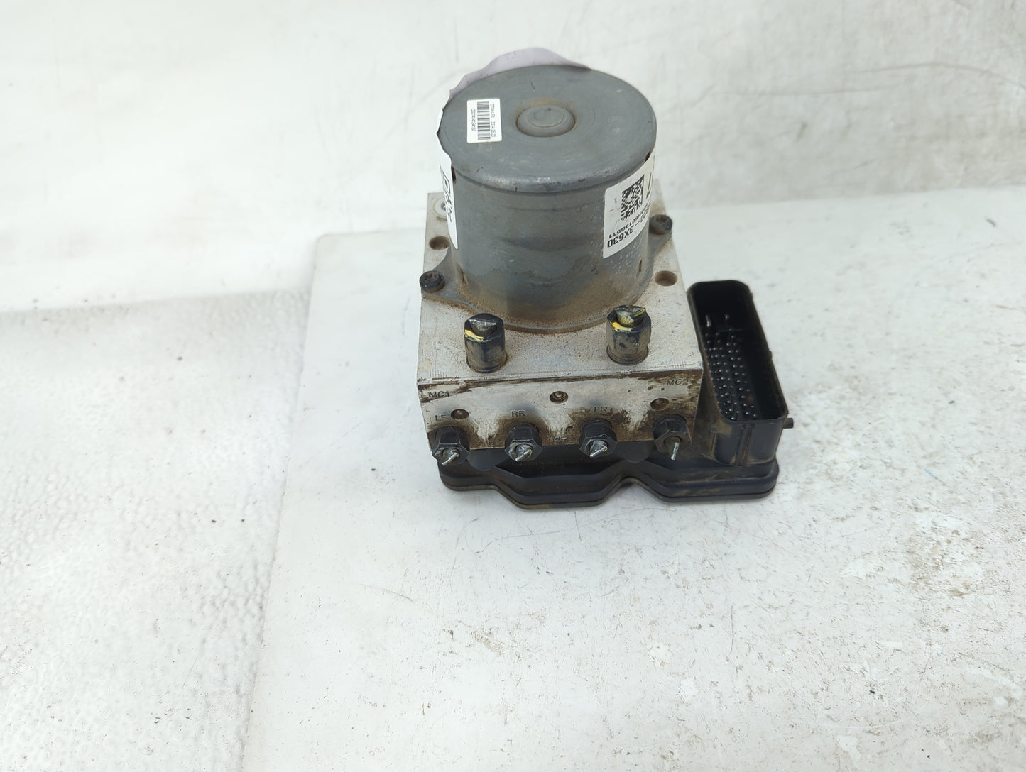 2014-2016 Hyundai Elantra ABS Pump Control Module Replacement P/N:BE6003G510 Fits Fits 2014 2015 2016 OEM Used Auto Parts - 