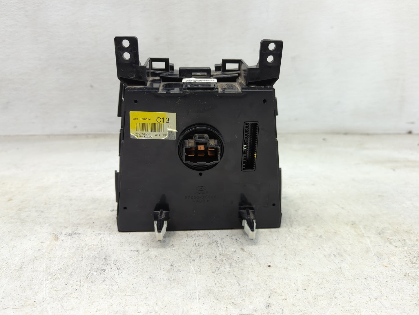2015 Hyundai Elantra Climate Control Module Temperature AC/Heater Replacement P/N:97250-3XCD0 C500-ATDCH Fits OEM Used Auto 