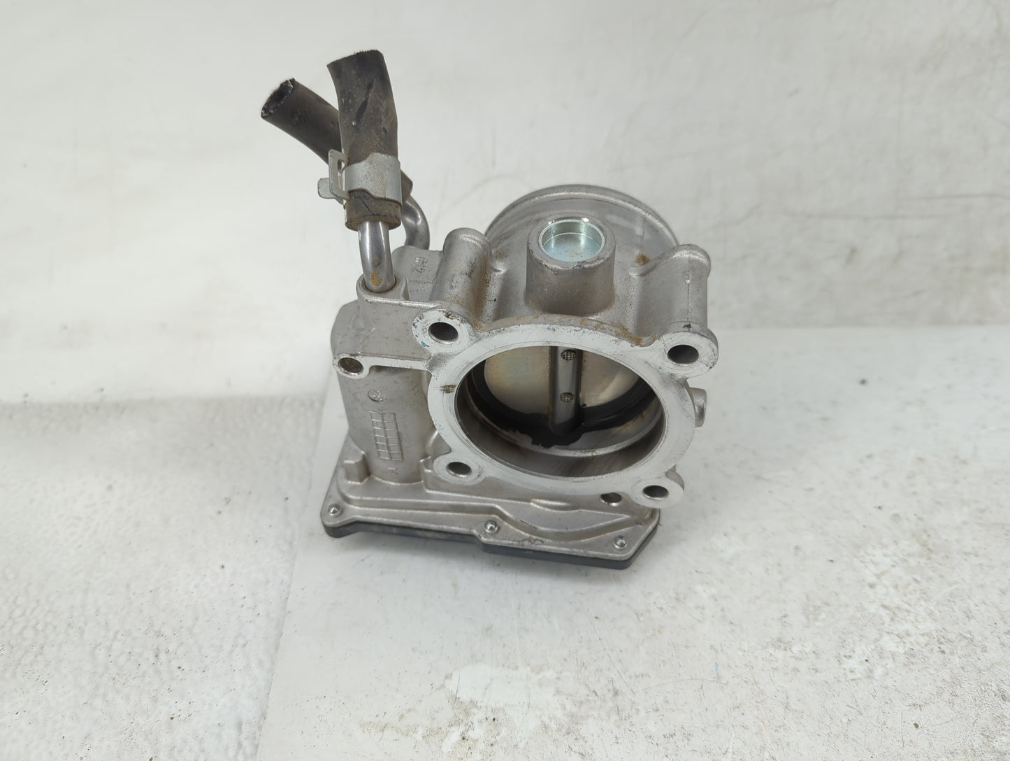 2011-2020 Hyundai Elantra Throttle Body P/N:35100-2E000 Fits Fits 2011 2012 2013 2014 2015 2016 2017 2018 2019 2020 2021 OEM