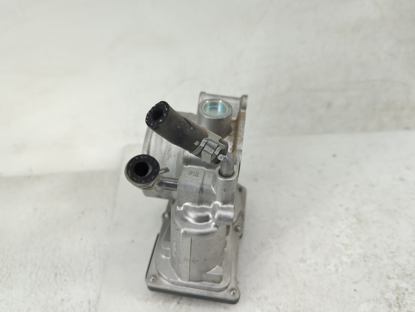 2011-2020 Hyundai Elantra Throttle Body P/N:35100-2E000 Fits Fits 2011 2012 2013 2014 2015 2016 2017 2018 2019 2020 2021 OEM