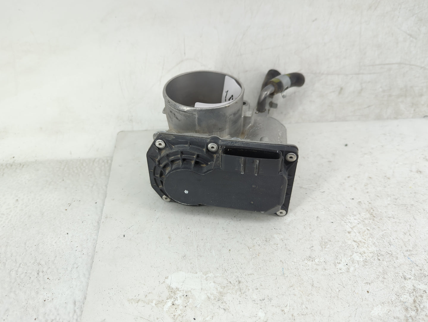 2011-2020 Hyundai Elantra Throttle Body P/N:35100-2E000 Fits Fits 2011 2012 2013 2014 2015 2016 2017 2018 2019 2020 2021 OEM
