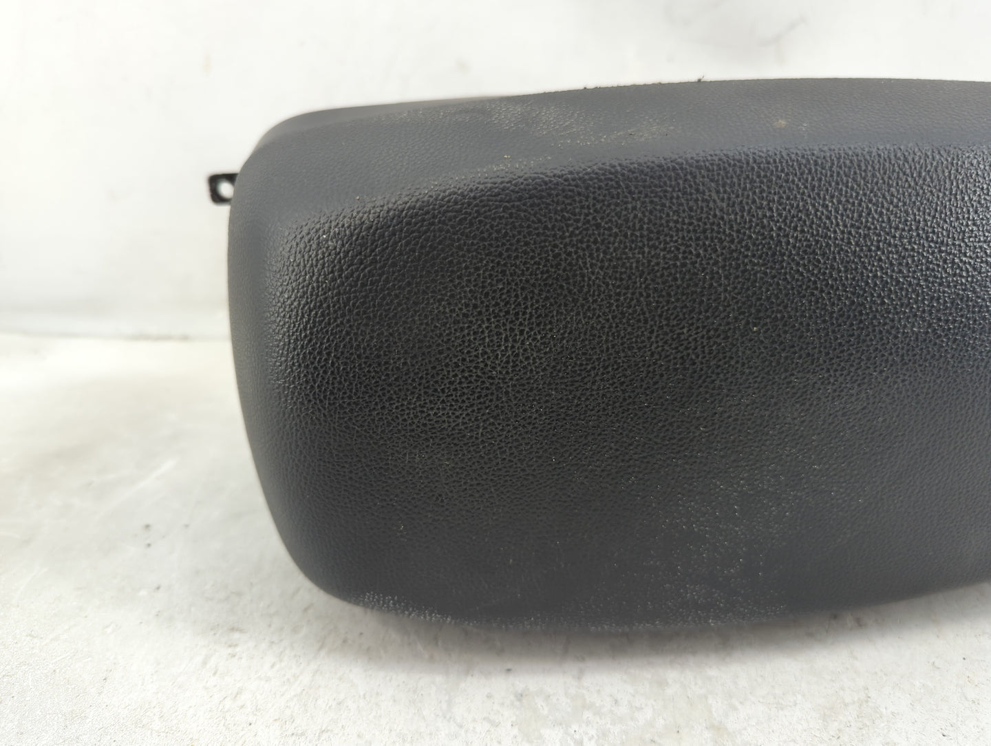 2015 Hyundai Elantra Center Console Armrest Cover Lid P/N:140526 Fits OEM Used Auto Parts - Oemusedautoparts1.com