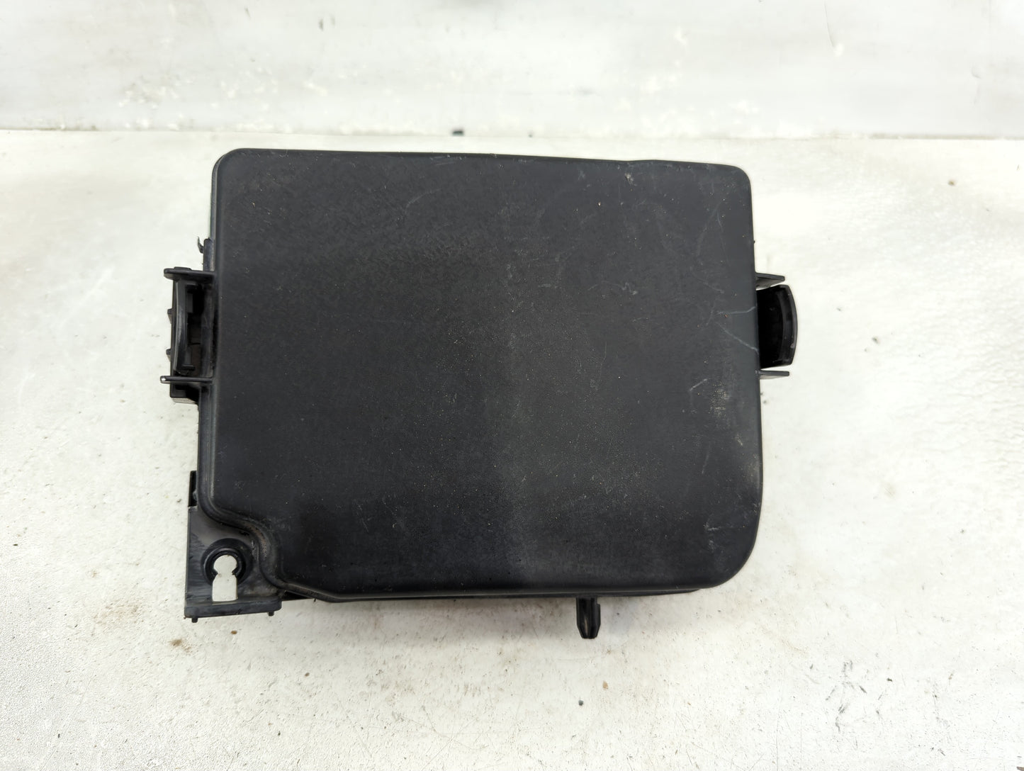 2015 Hyundai Elantra Fusebox Fuse Box Panel Relay Module P/N:91950-A5712 18790-01316, 91957-3X140 Fits OEM Used Auto Parts -