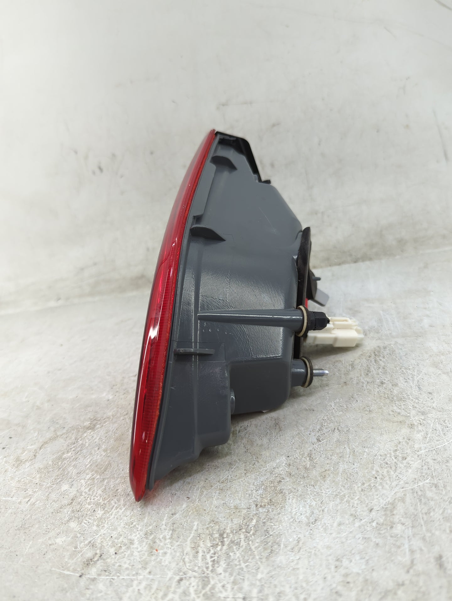 2015 Hyundai Elantra Passenger Right Side Deck Lid Mounted Tail Light - Oemusedautoparts1.com