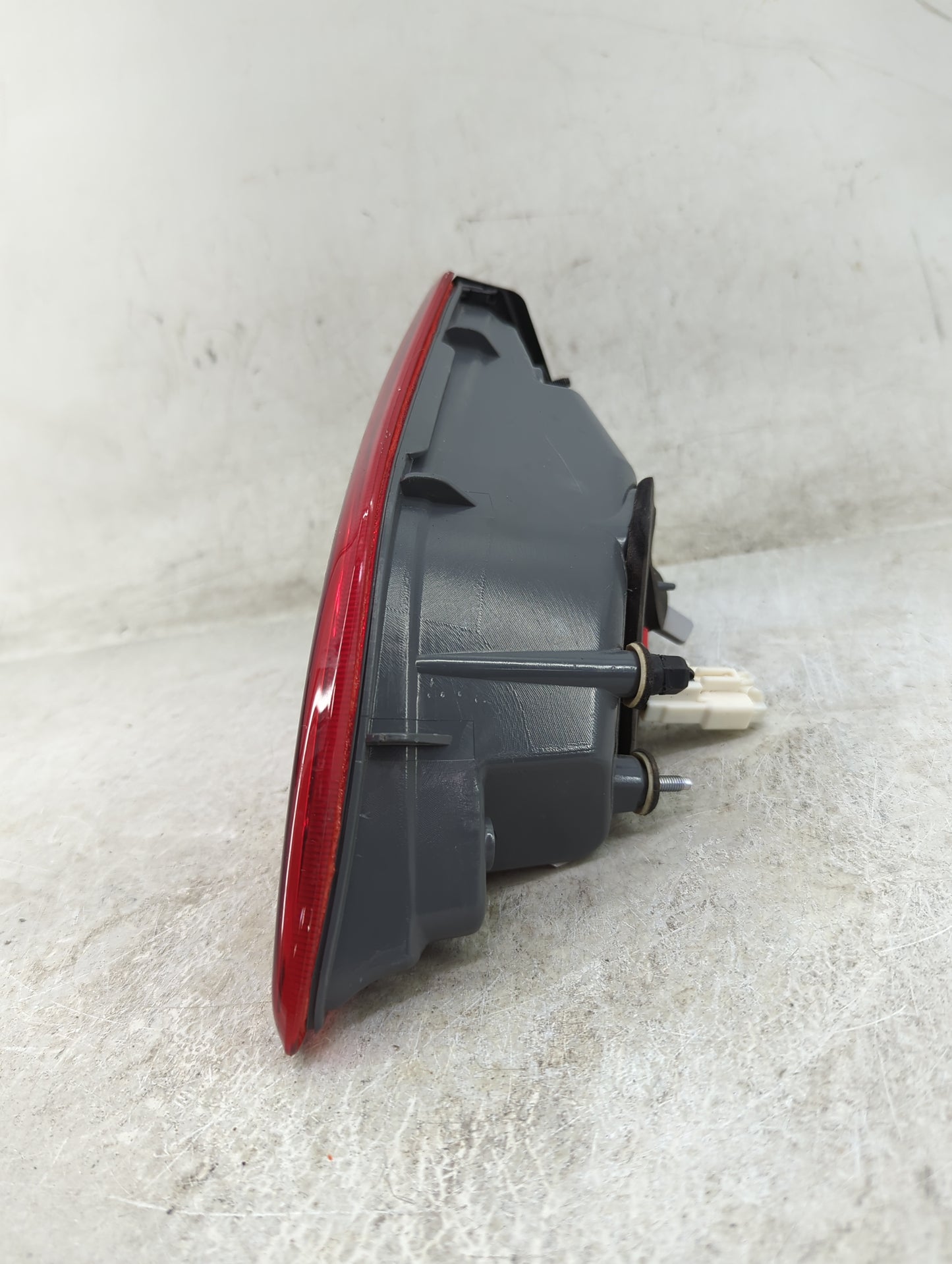 2015 Hyundai Elantra Passenger Right Side Deck Lid Mounted Tail Light - Oemusedautoparts1.com