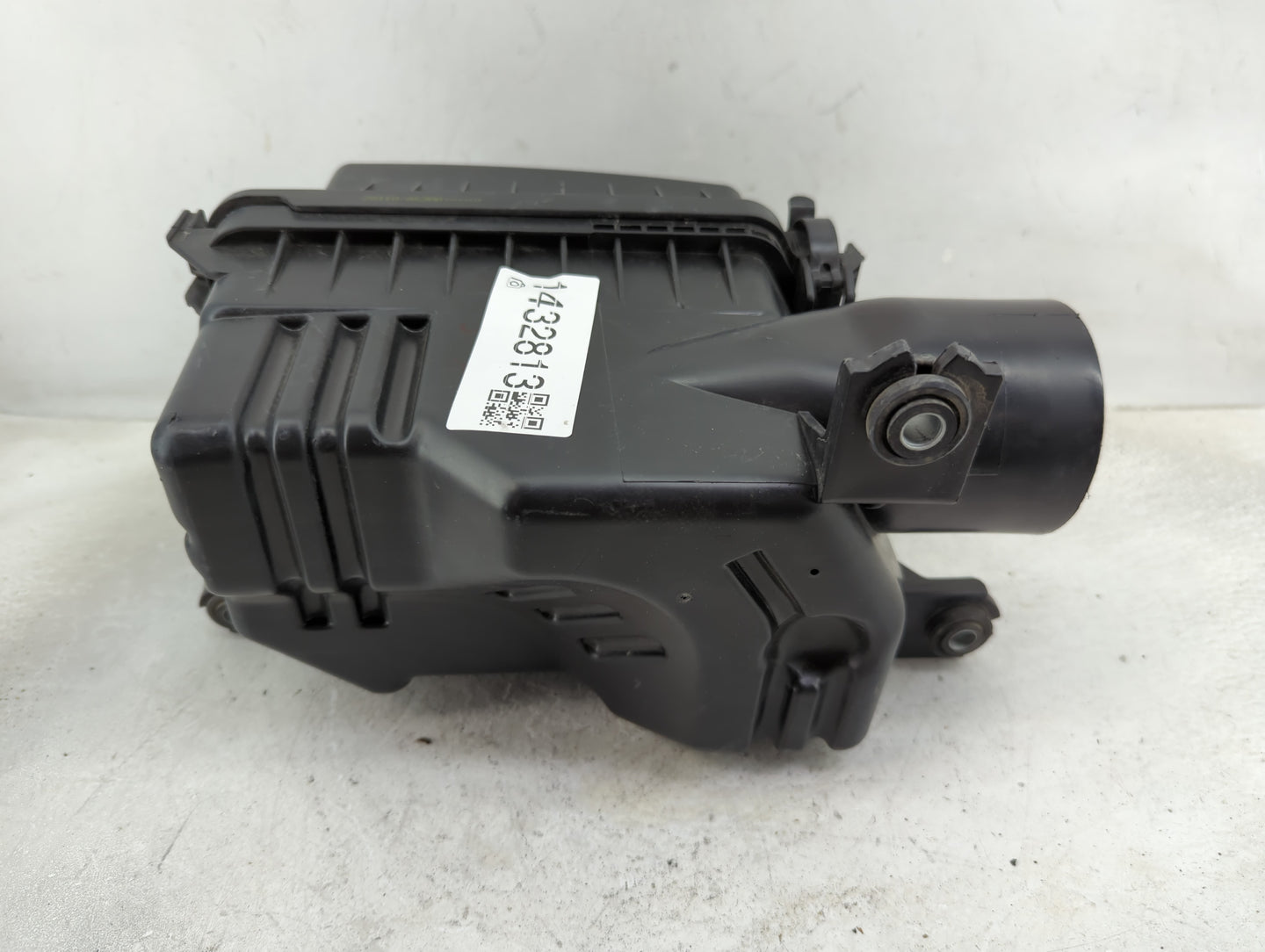 2015 Hyundai Elantra Air Cleaner Intake-duct Hose Tube - Oemusedautoparts1.com