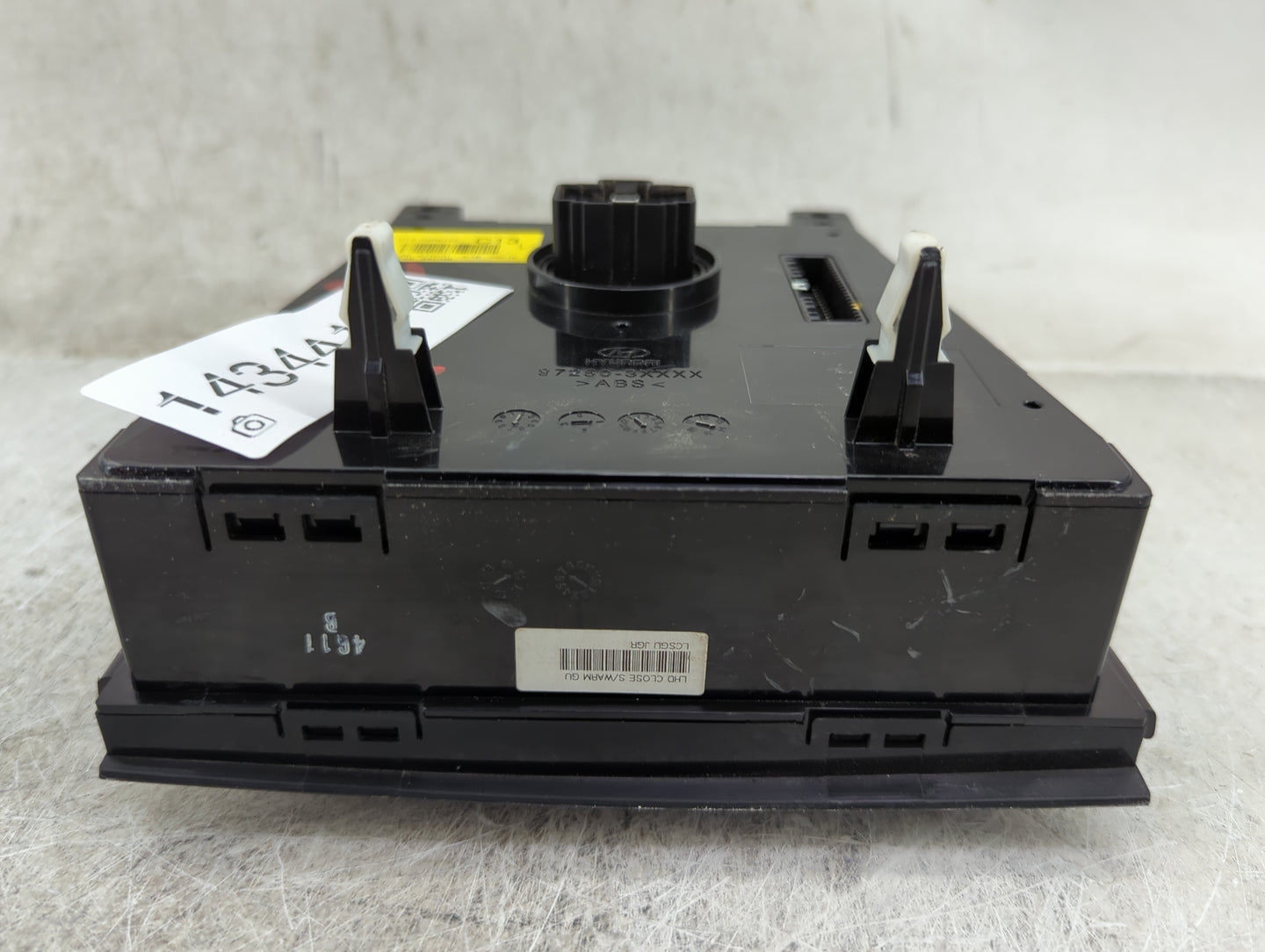 2014-2016 Hyundai Elantra Climate Control Module Temperature AC/Heater Replacement P/N:97250-3XCD0 Fits Fits 2014 2015 2016 