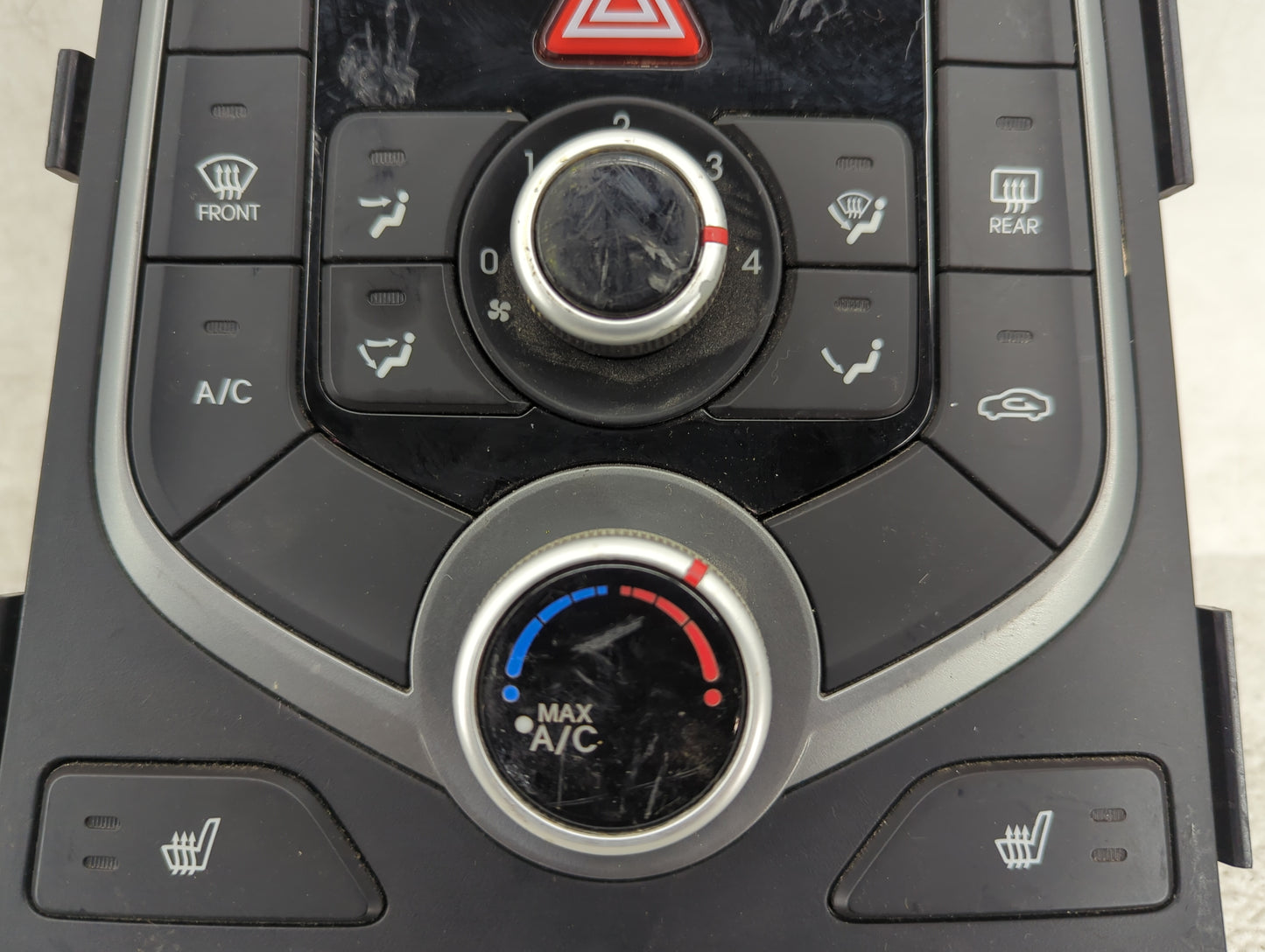 2014-2016 Hyundai Elantra Climate Control Module Temperature AC/Heater Replacement P/N:97250-3XCD0 C500-ATDCH Fits OEM Used 