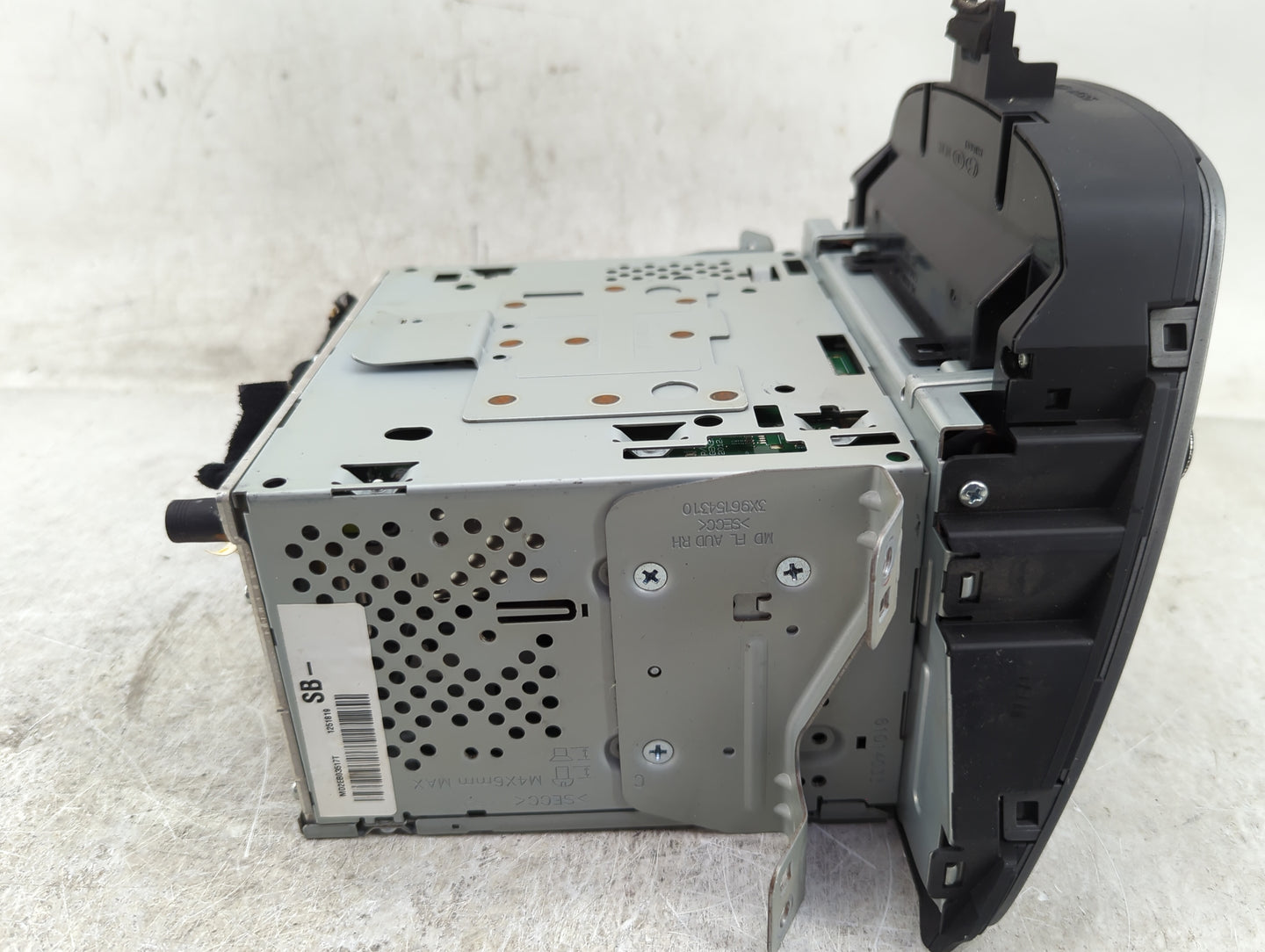 2014-2016 Hyundai Elantra Radio AM FM Cd Player Receiver Replacement P/N:96180-3X165GU AM980MDANGU Fits Fits 2014 2015 2016 