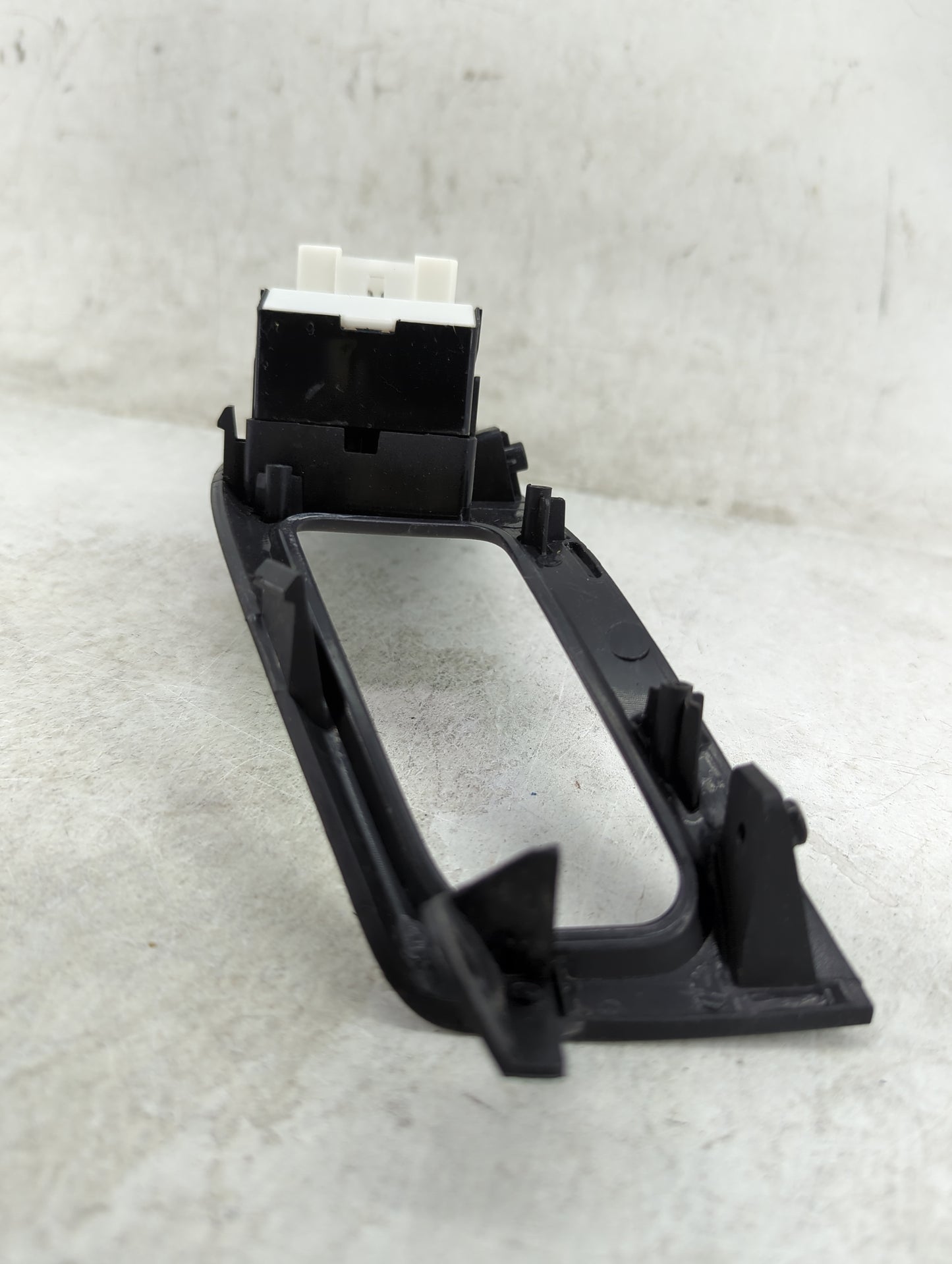 2014-2016 Hyundai Elantra Master Power Window Switch Replacement Driver Side Left Fits Fits 2014 2015 2016 OEM Used Auto Par