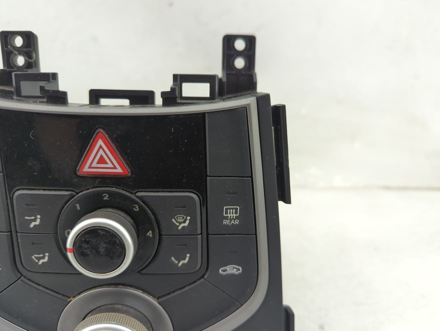 2014-2016 Hyundai Elantra Climate Control Module Temperature AC/Heater Replacement P/N:97250-3XCD0 C500-ATDCH Fits OEM Used 