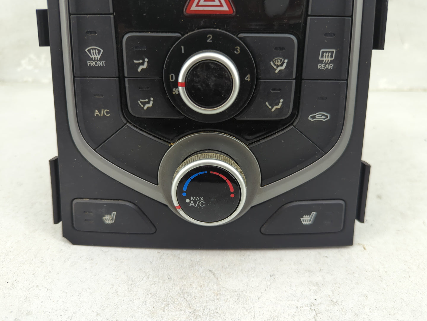 2014-2016 Hyundai Elantra Climate Control Module Temperature AC/Heater Replacement P/N:97250-3XCD0 C500-ATDCH Fits OEM Used 