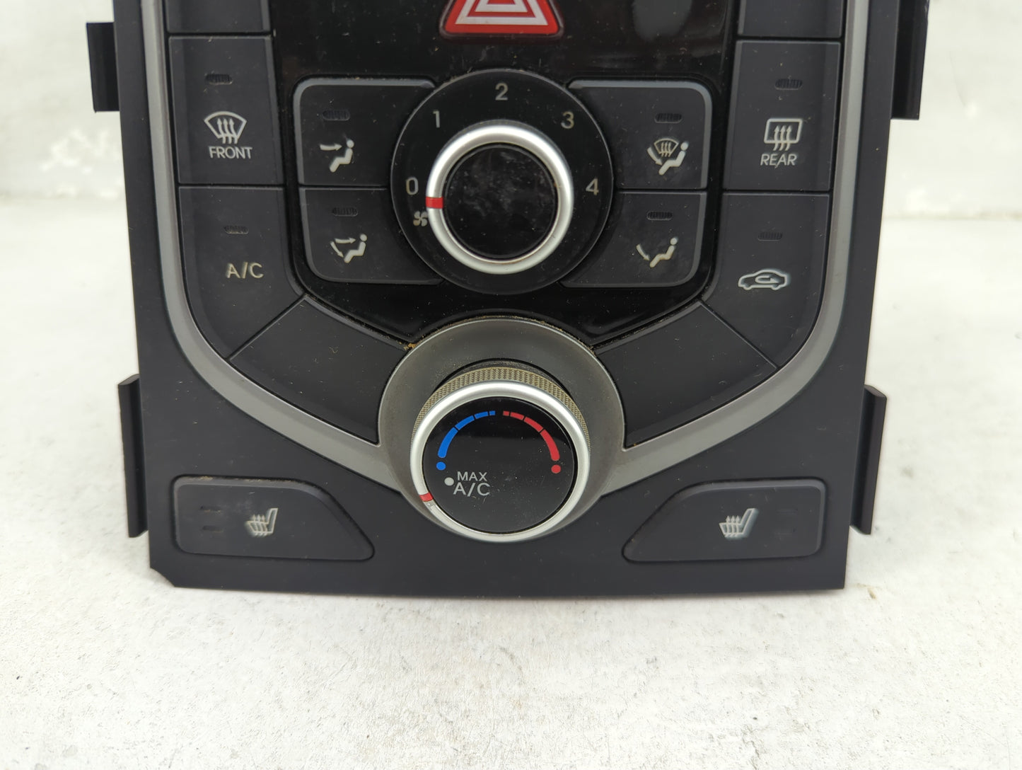 2014-2016 Hyundai Elantra Climate Control Module Temperature AC/Heater Replacement P/N:97250-3XCD0 C500-ATDCH Fits OEM Used 