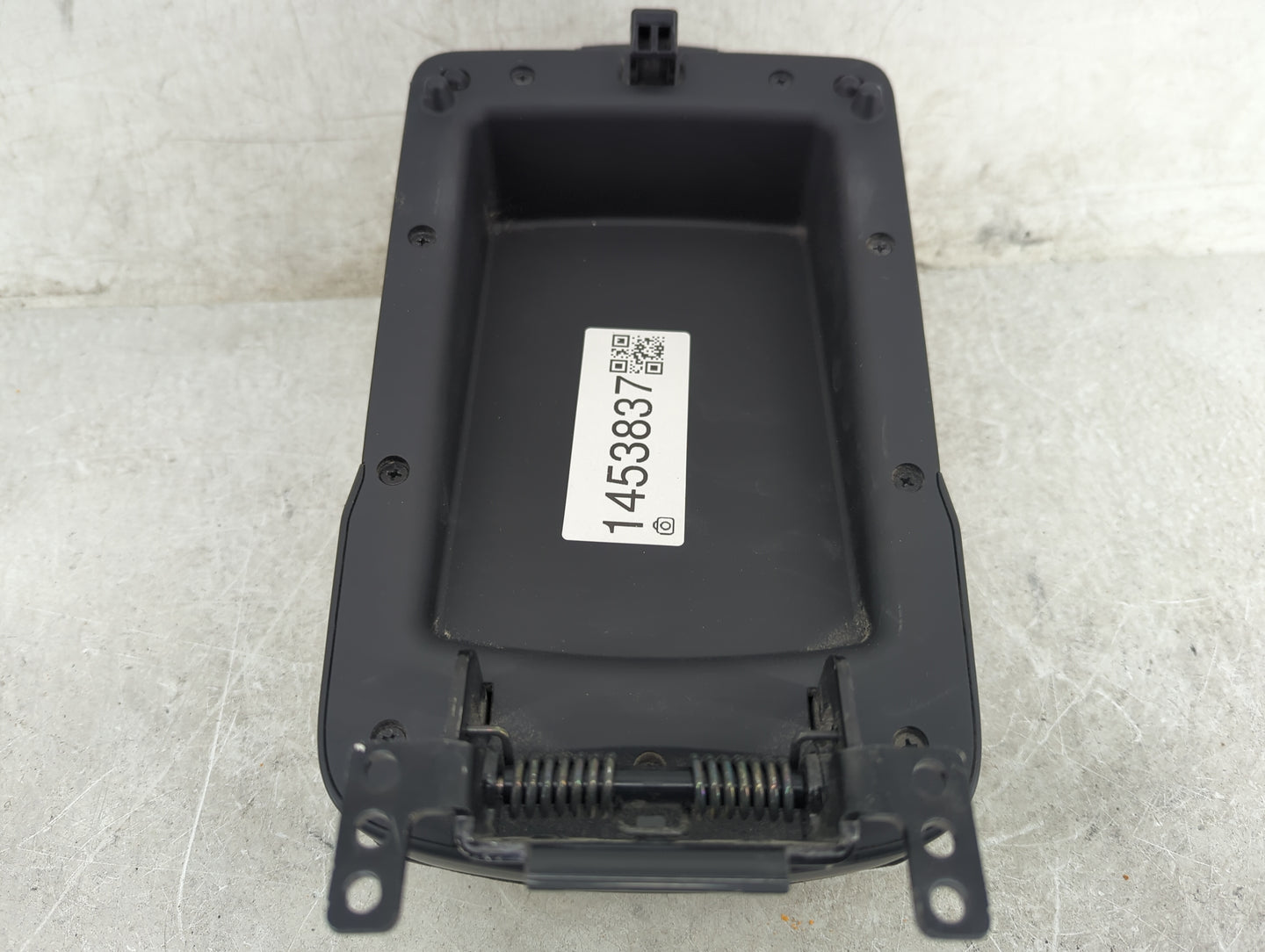 2015 Hyundai Elantra Center Floor Console Fits OEM Used Auto Parts - Oemusedautoparts1.com