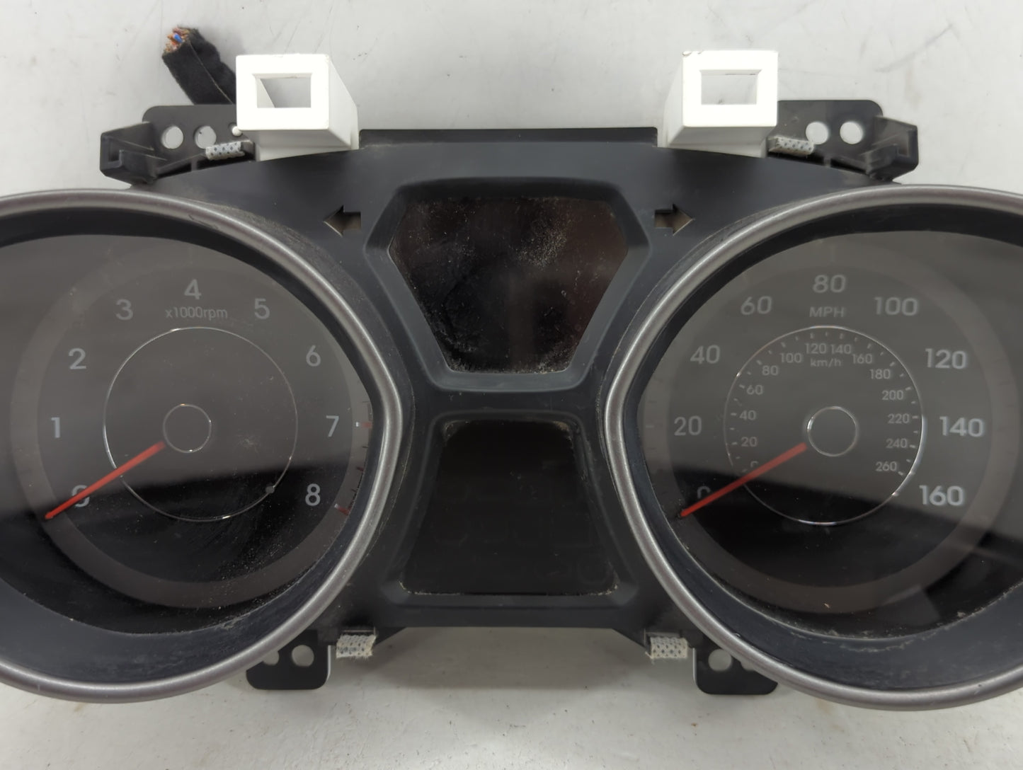 2014-2016 Hyundai Elantra Instrument Cluster Speedometer Gauges P/N:94004-3Y010 Miles: Fits Fits 2014 2015 2016 OEM Used Aut