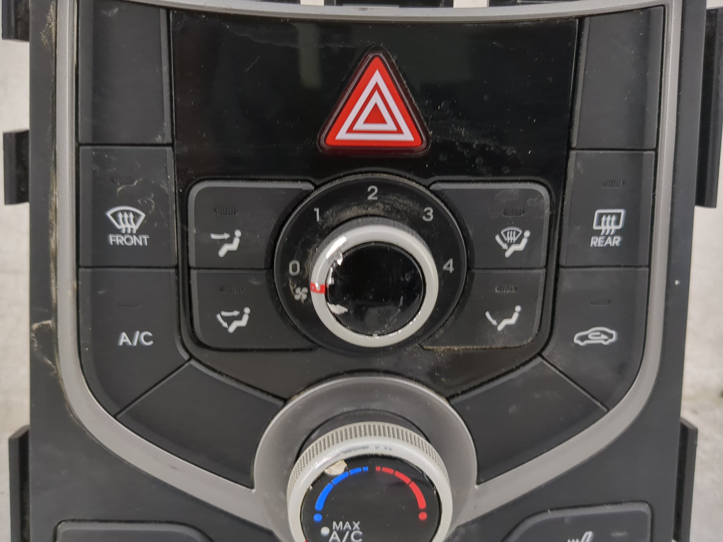2014-2016 Hyundai Elantra Climate Control Module Temperature AC/Heater Replacement P/N:97250-3XXXX Fits Fits 2014 2015 2016 