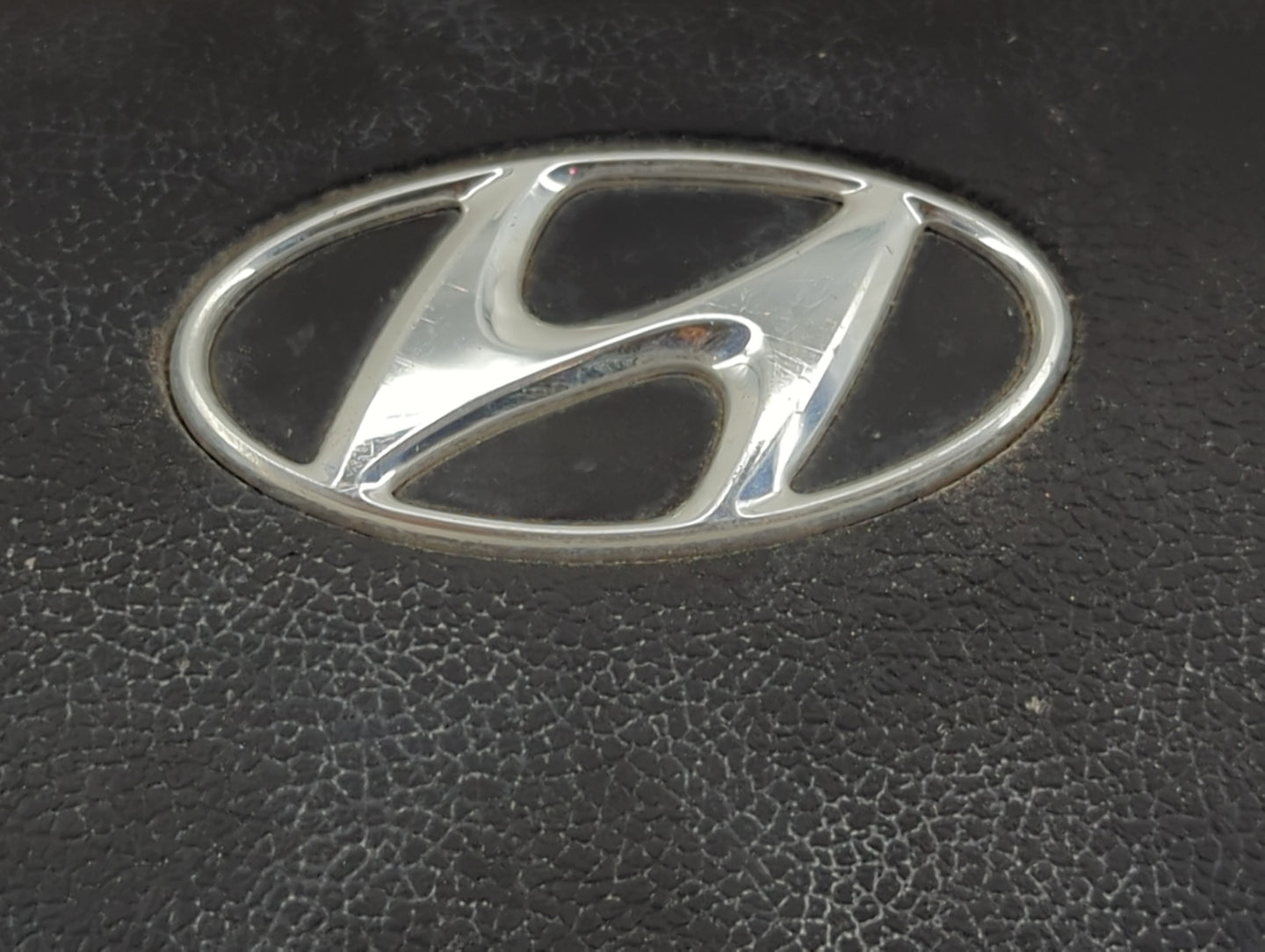 2011-2016 Hyundai Elantra Air Bag Driver Left Steering Wheel Mounted 1458779 - Oemusedautoparts1.com