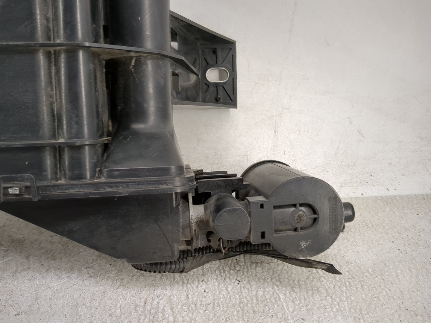 2015 Hyundai Elantra Fuel Vapor Charcoal Canister - Oemusedautoparts1.com