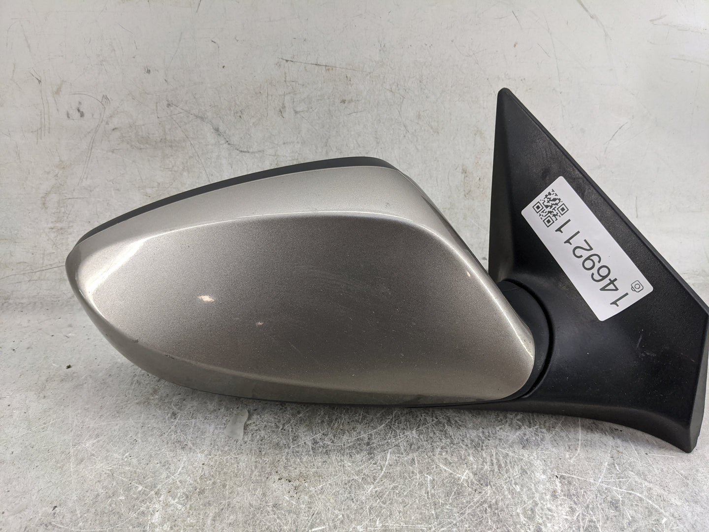 2015 Hyundai Elantra Passenger Side View Mirror - Right Door Mirror OEM Used - Oemusedautoparts1.com