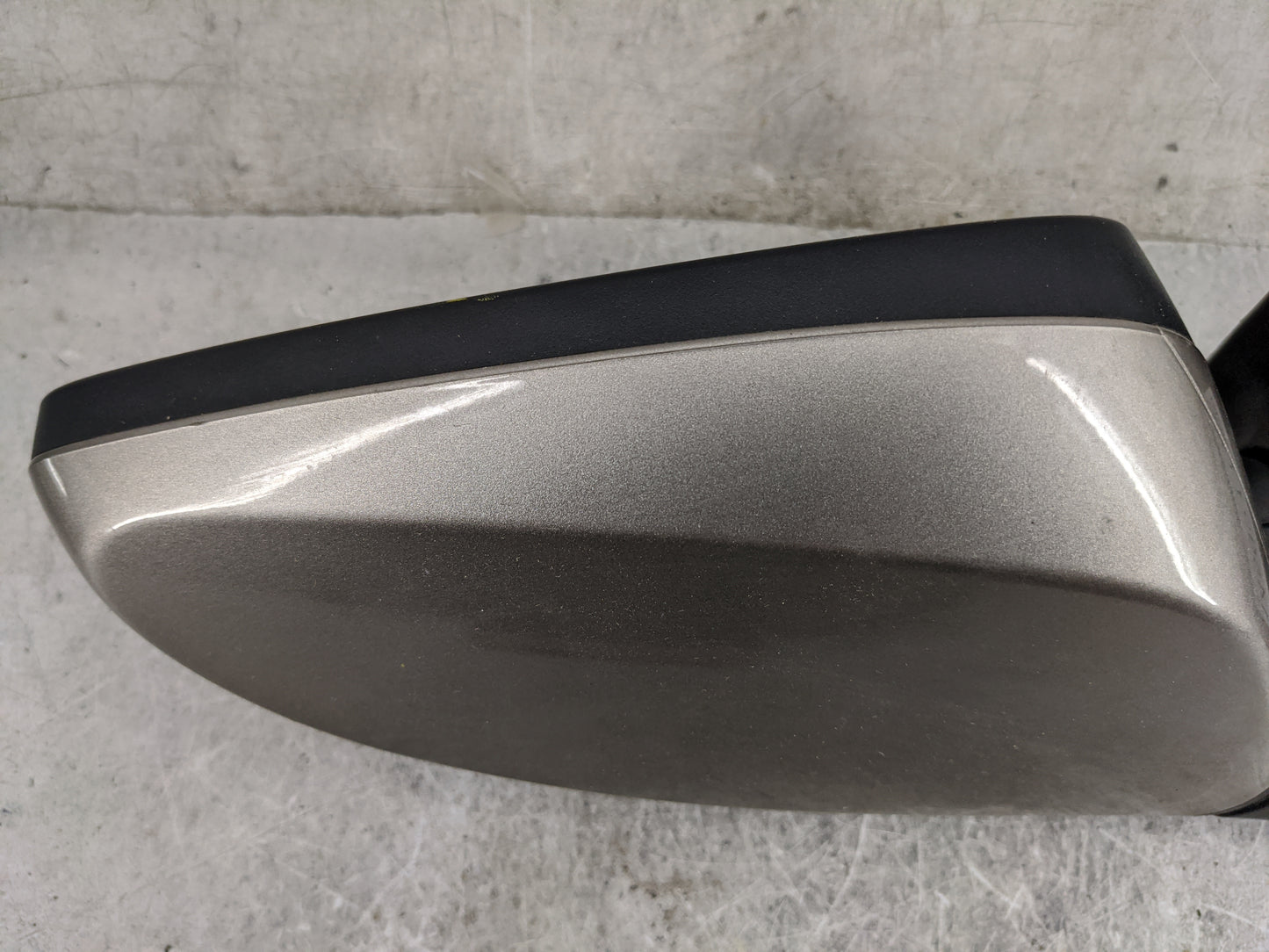 2015 Hyundai Elantra Passenger Side View Mirror - Right Door Mirror OEM Used - Oemusedautoparts1.com