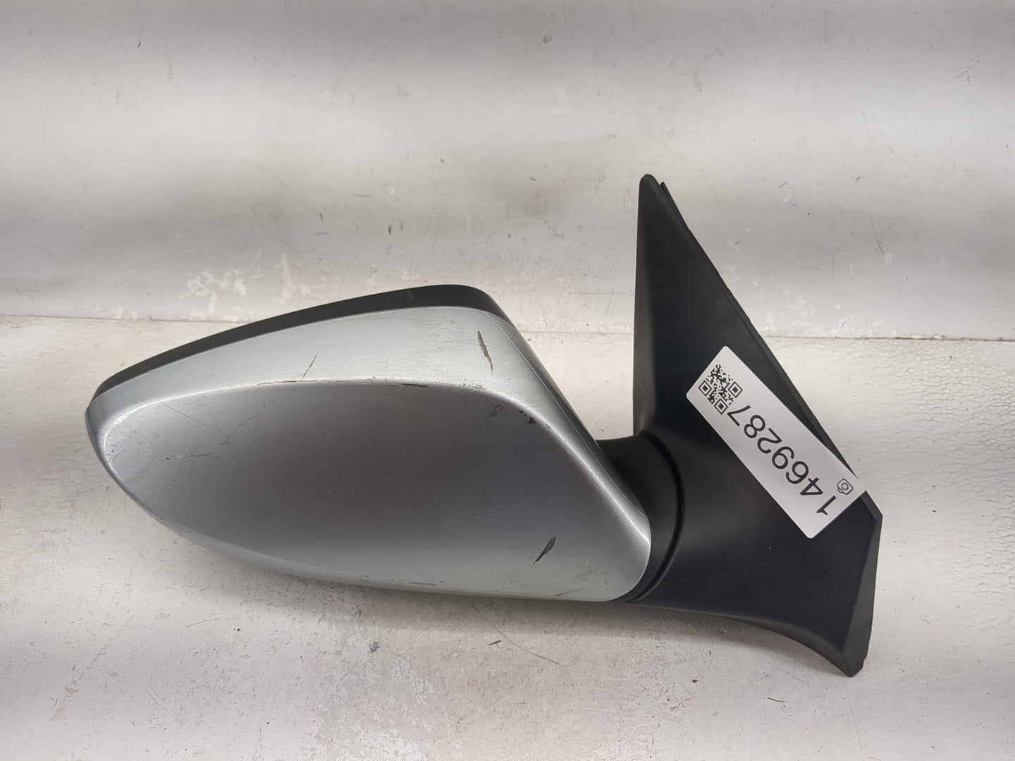 2014-2016 Hyundai Elantra Passenger Side View Mirror - Right Door Mirror OEM Used - Oemusedautoparts1.com