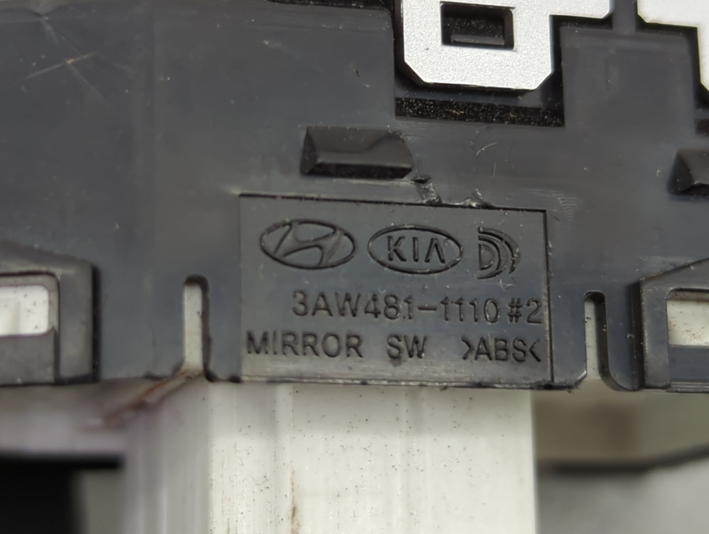 2015 Hyundai Elantra Master Power Window Switch Replacement Driver Side Left P/N:3AW481-1110 Fits OEM Used Auto Parts - Oemu