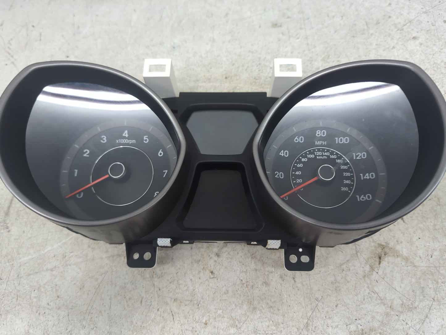 2014-2016 Hyundai Elantra Instrument Cluster Speedometer Gauges P/N:94004-3Y010 Miles: Fits Fits 2014 2015 2016 OEM Used Aut