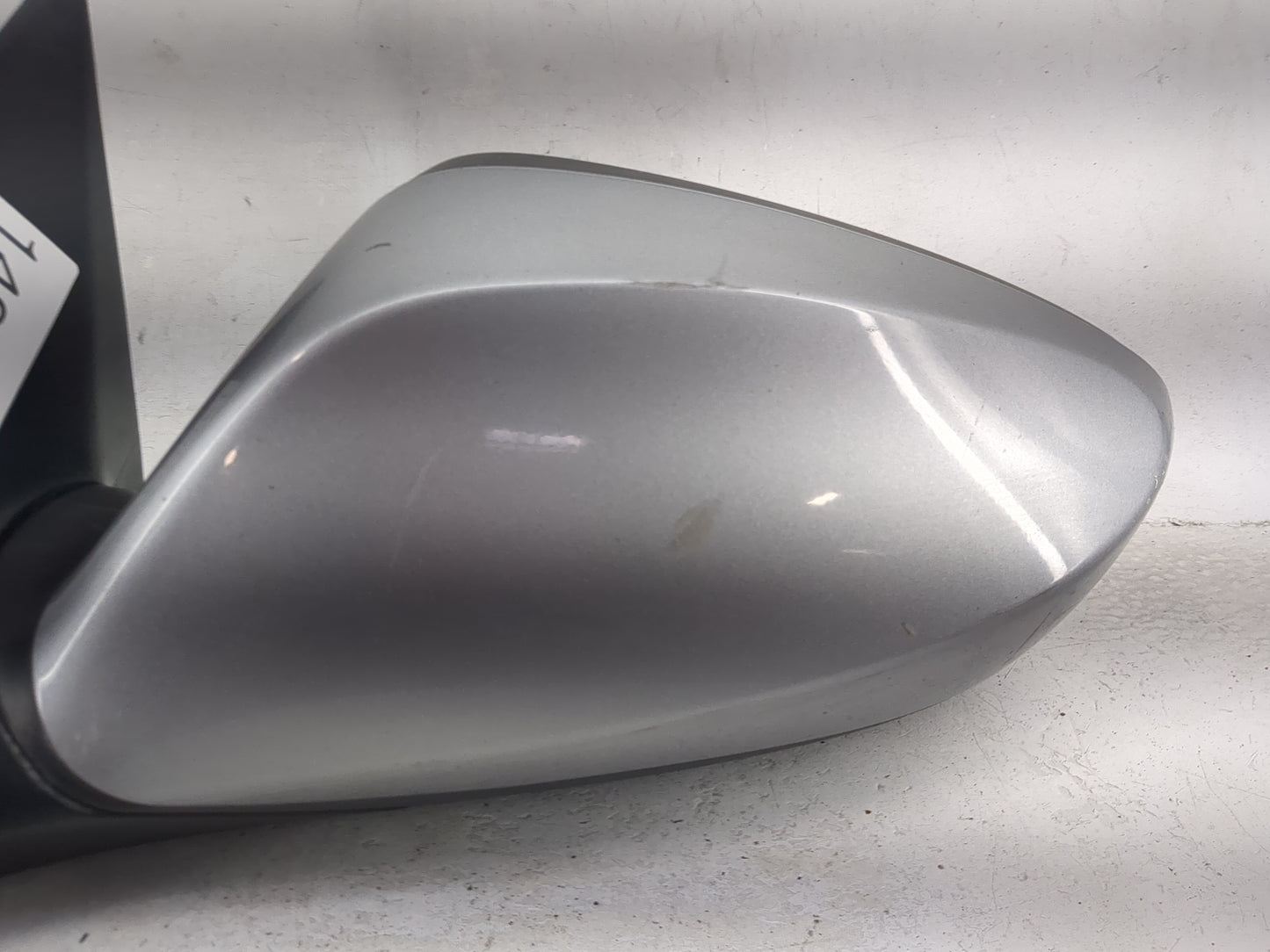 2015-2016 Hyundai Elantra Driver Side View Mirror - Left Door Mirror OEM Used - Oemusedautoparts1.com