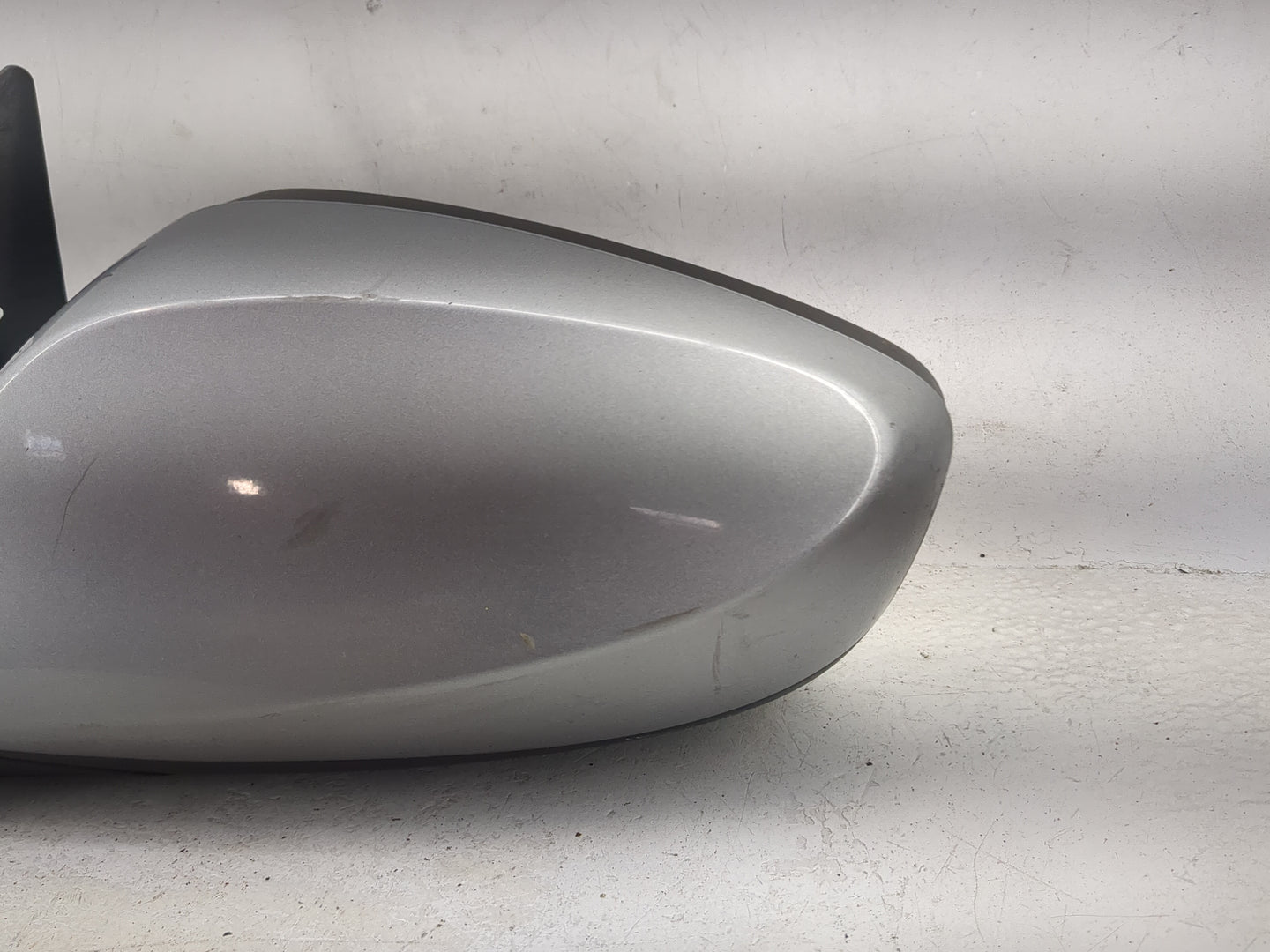 2015-2016 Hyundai Elantra Driver Side View Mirror - Left Door Mirror OEM Used - Oemusedautoparts1.com