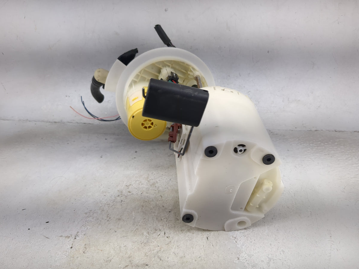 2011-2016 Hyundai Elantra Electrical Gas Fuel Pump Assembly 1492898 - Oemusedautoparts1.com
