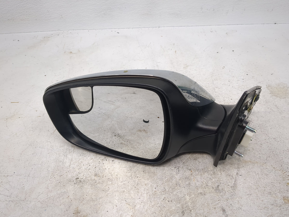 2014-2016 Hyundai Elantra Driver Side View Mirror - Left Door Mirror OEM Used - Oemusedautoparts1.com