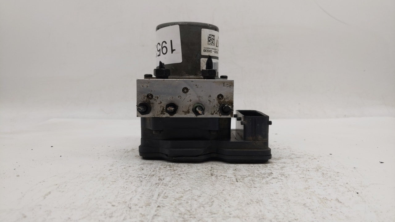 2014-2016 Hyundai Elantra ABS Pump Control Module Replacement P/N:58920-3X630 BE6003G510 Fits Fits 2014 2015 2016 OEM Used A