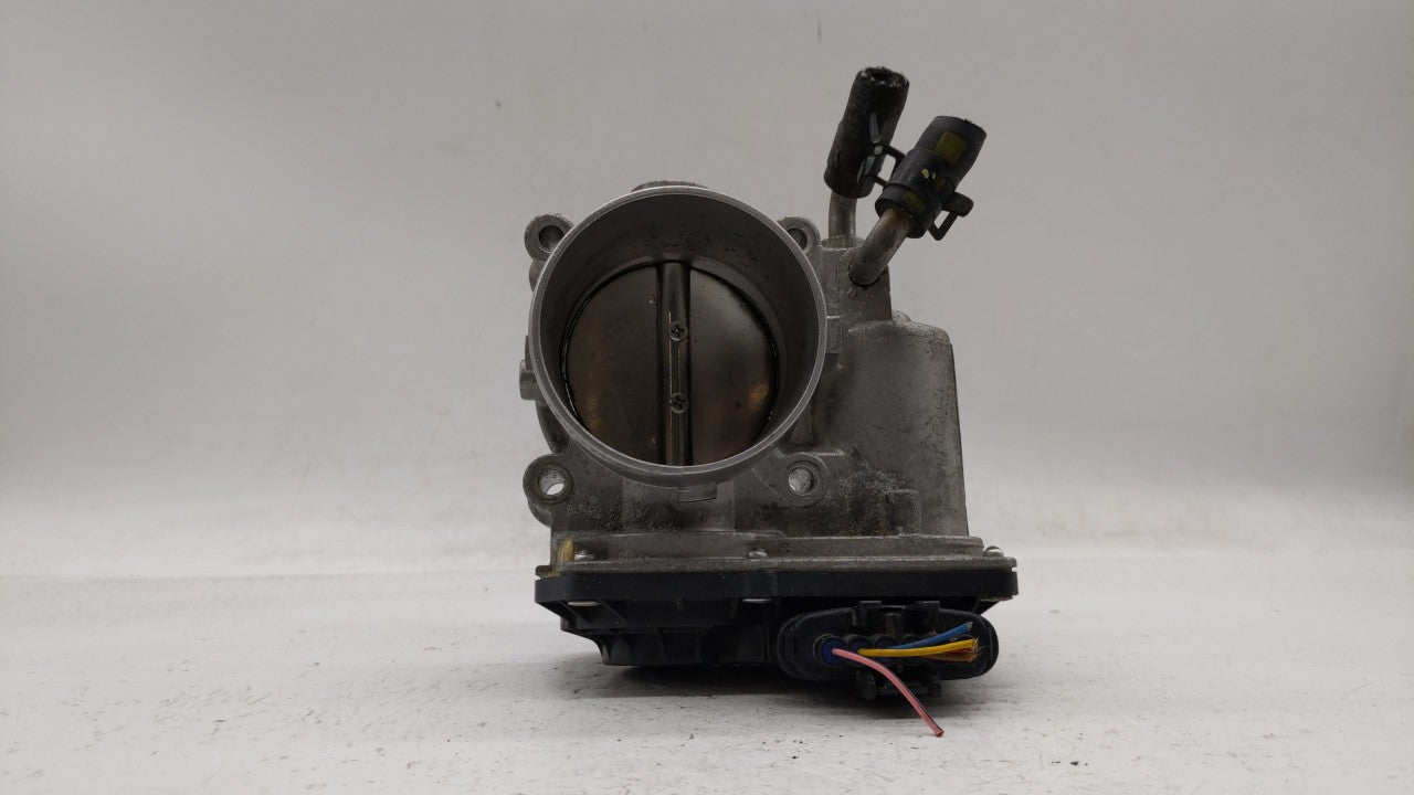 2011-2018 Hyundai Elantra Throttle Body P/N:35100-2E000 Fits Fits 2011 2012 2013 2014 2015 2016 2017 2018 2019 OEM Used Auto