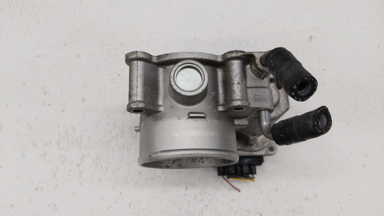 2011-2018 Hyundai Elantra Throttle Body P/N:35100-2E000 Fits Fits 2011 2012 2013 2014 2015 2016 2017 2018 2019 OEM Used Auto