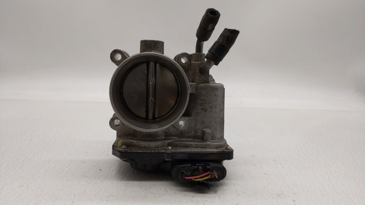 2011-2018 Hyundai Elantra Throttle Body P/N:35100-2E000 Fits Fits 2011 2012 2013 2014 2015 2016 2017 2018 2019 OEM Used Auto