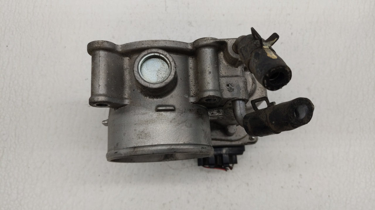 2011-2018 Hyundai Elantra Throttle Body P/N:35100-2E000 Fits Fits 2011 2012 2013 2014 2015 2016 2017 2018 2019 OEM Used Auto