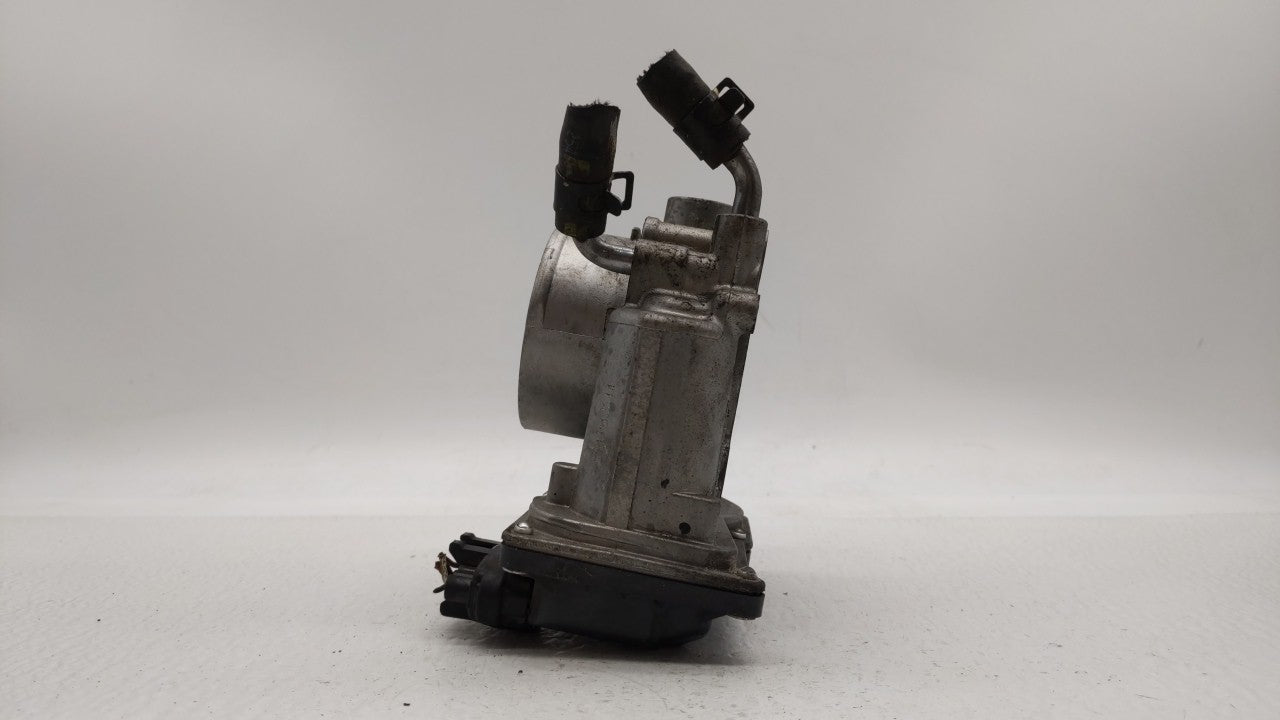 2011-2018 Hyundai Elantra Throttle Body P/N:35100-2E000 Fits Fits 2011 2012 2013 2014 2015 2016 2017 2018 2019 OEM Used Auto