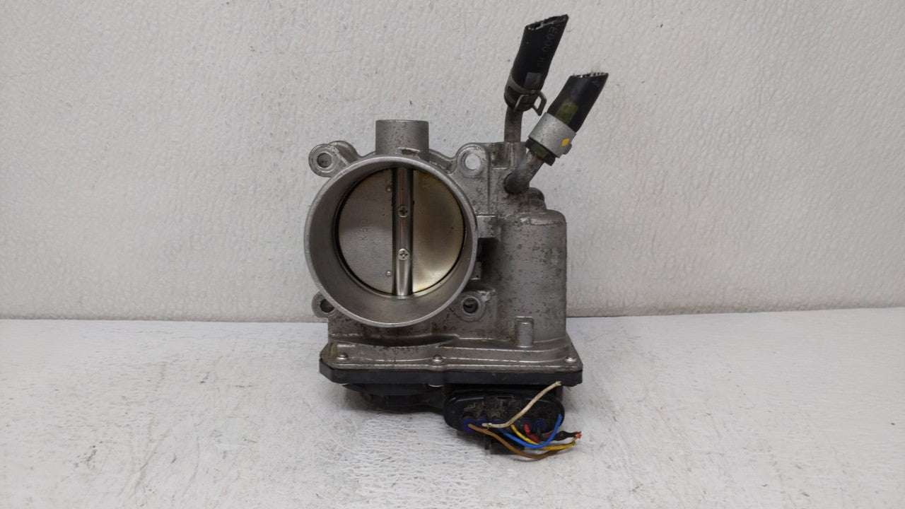 2011-2018 Hyundai Elantra Throttle Body P/N:35100-2E000 Fits Fits 2011 2012 2013 2014 2015 2016 2017 2018 2019 OEM Used Auto