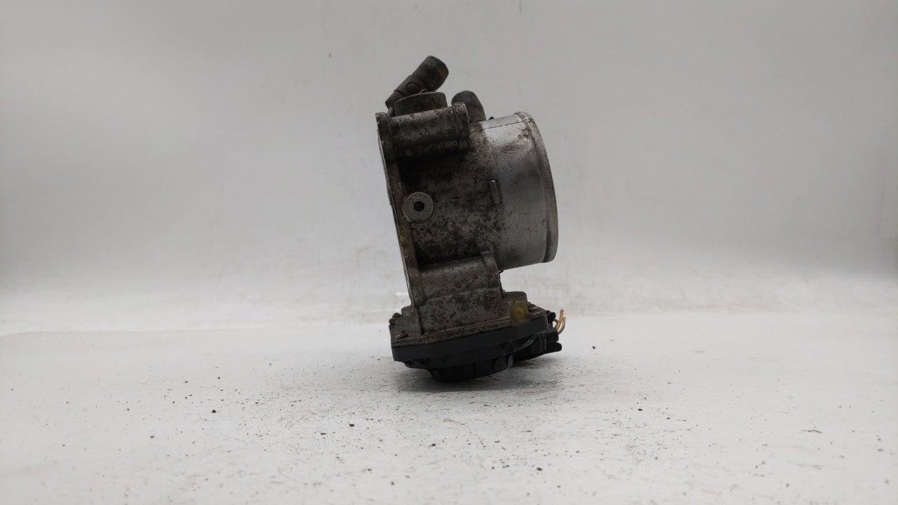 2011-2018 Hyundai Elantra Throttle Body P/N:35100-2E000 Fits Fits 2011 2012 2013 2014 2015 2016 2017 2018 2019 OEM Used Auto