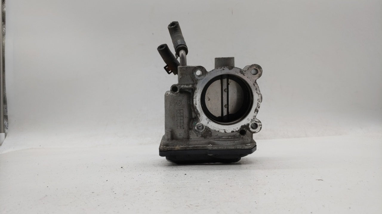 2011-2018 Hyundai Elantra Throttle Body P/N:35100-2E000 Fits Fits 2011 2012 2013 2014 2015 2016 2017 2018 2019 OEM Used Auto