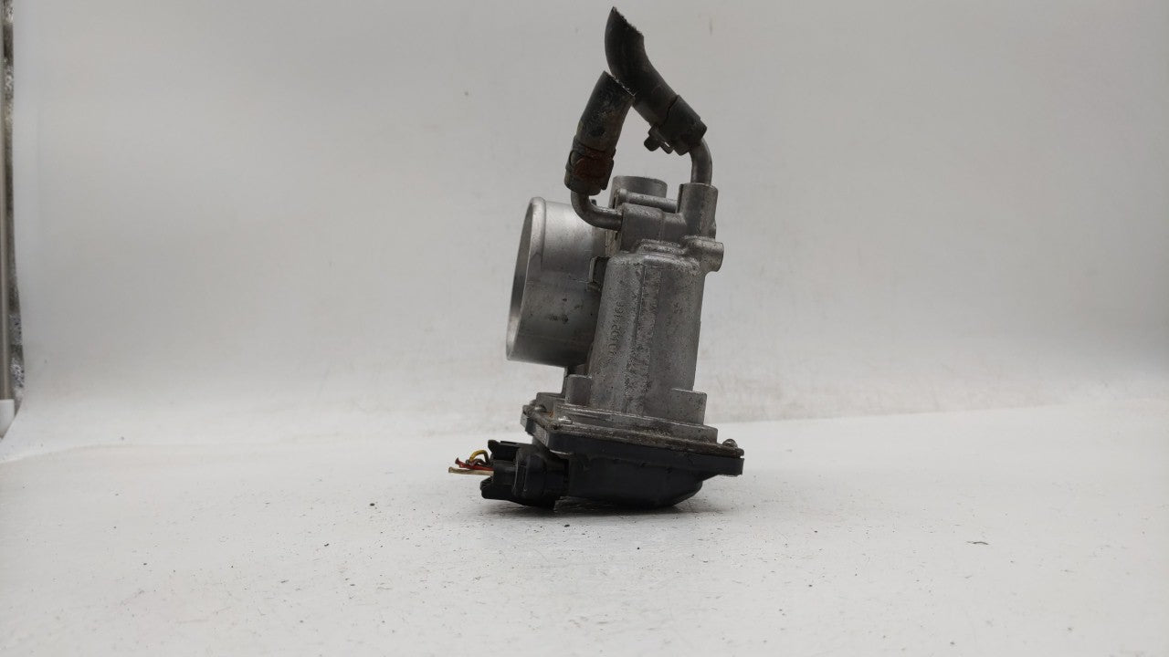 2011-2018 Hyundai Elantra Throttle Body P/N:35100-2E000 Fits Fits 2011 2012 2013 2014 2015 2016 2017 2018 2019 OEM Used Auto