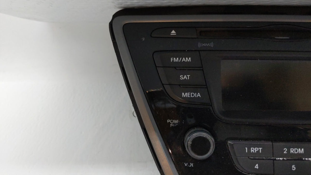 2014-2016 Hyundai Elantra Am Fm Cd Player Radio Receiver 225280 - Oemusedautoparts1.com